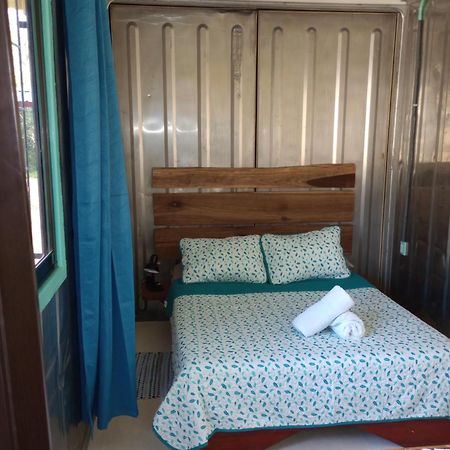 Container House Cahuita 호텔 외부 사진