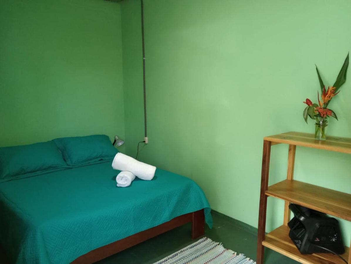 Container House Cahuita 호텔 외부 사진