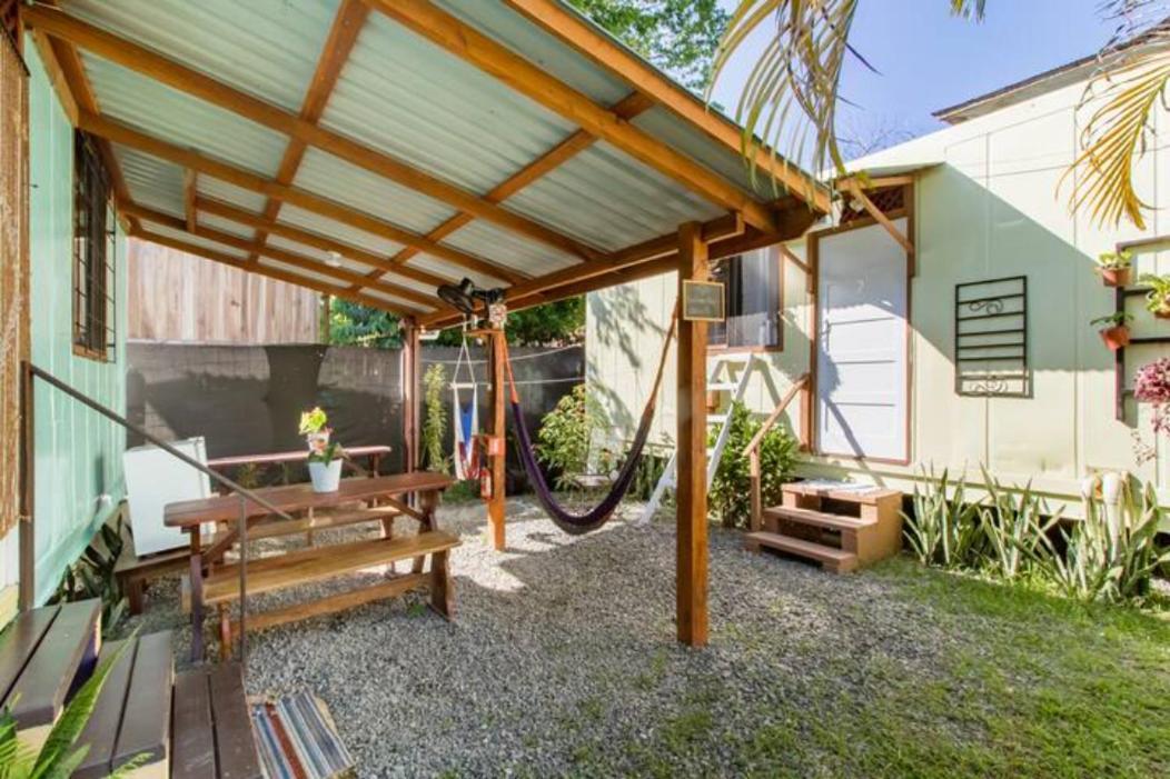 Container House Cahuita 호텔 외부 사진
