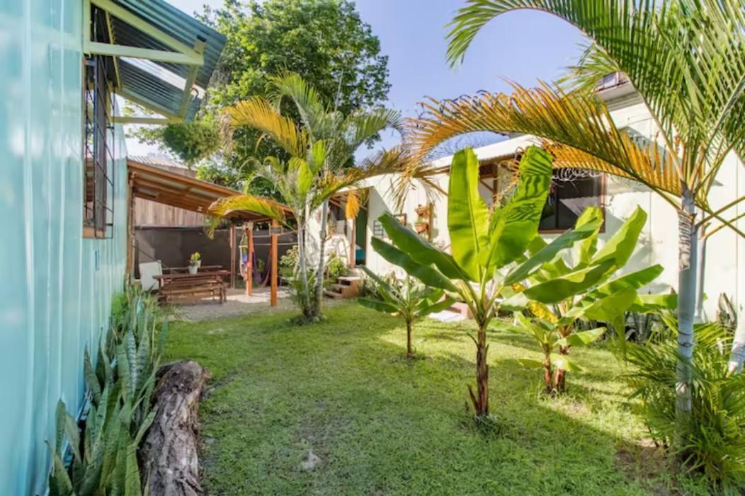 Container House Cahuita 호텔 외부 사진