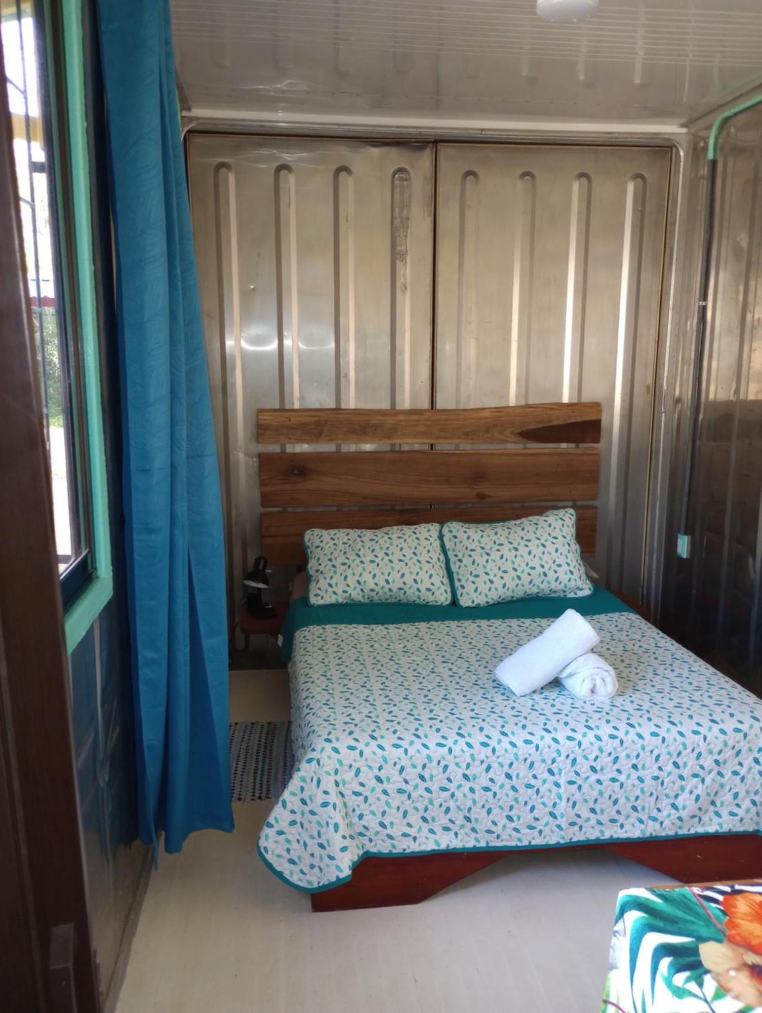 Container House Cahuita 호텔 외부 사진